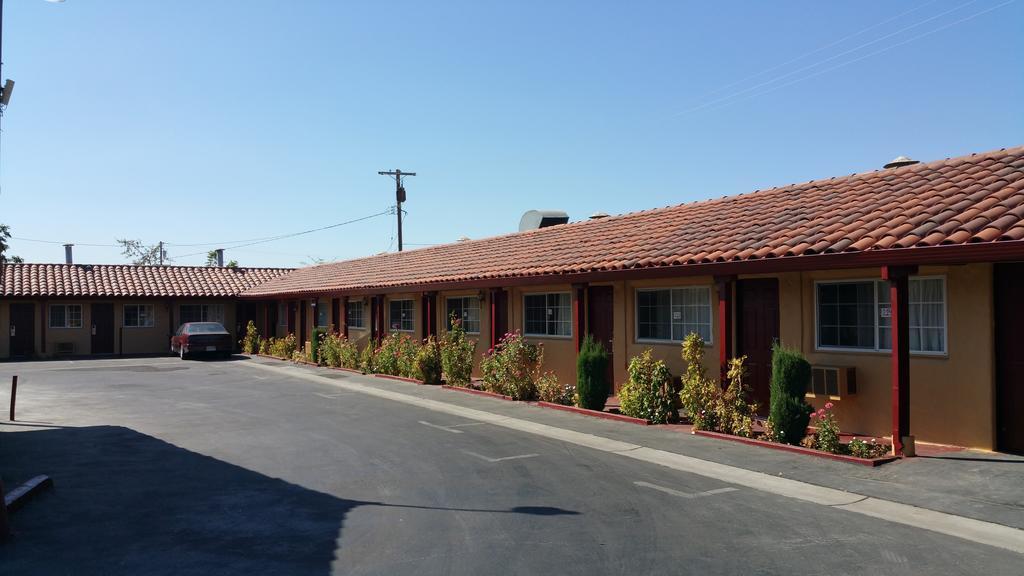 Slumber Motel Merced Exterior photo