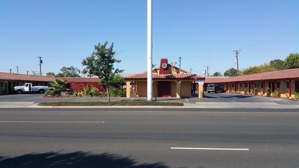 Slumber Motel Merced Exterior photo